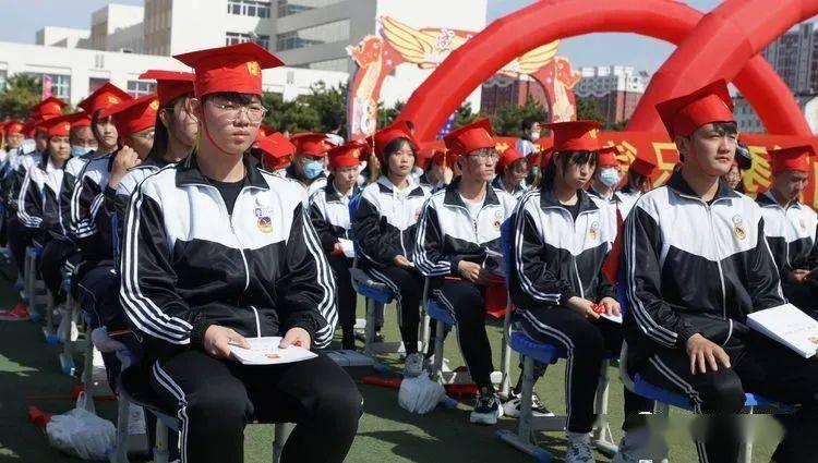 知名品牌一高端饮用水被检出超标！或引发中毒→